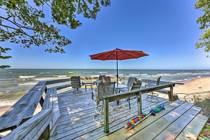 Douglas whispering Winds Cottage w / Beach!
