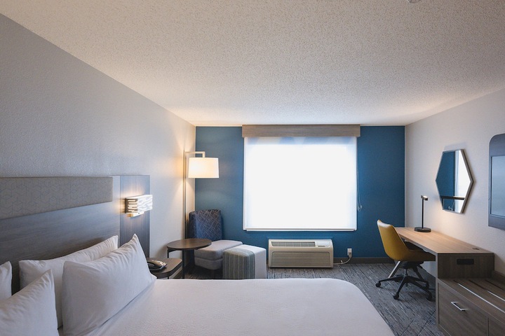 Room 74 of 145