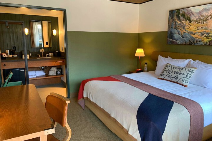 Room 43 of 67