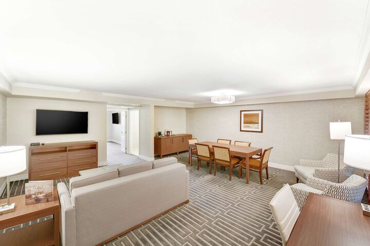 Room 37 of 146