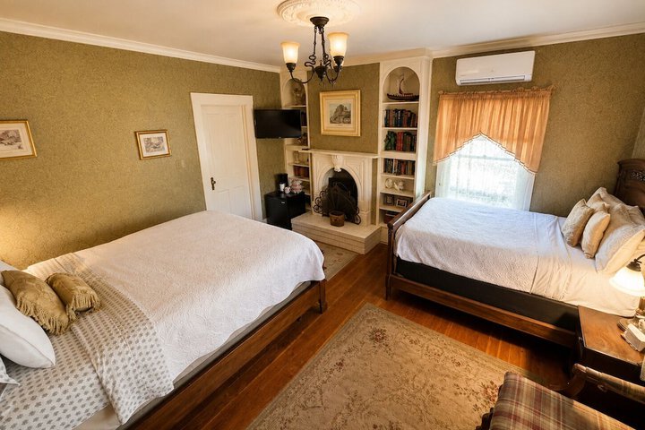 Glen Morey Country House B & B Inn