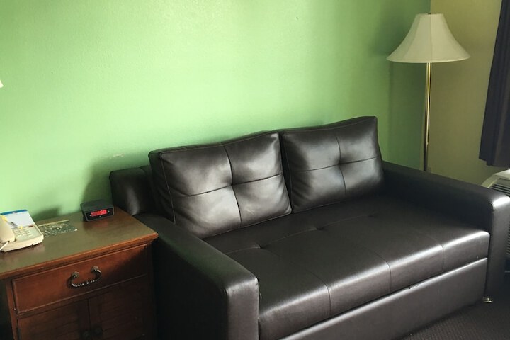 Room 21 of 26