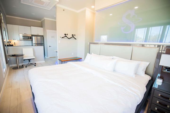 River Sirens Hotel