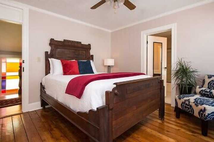 Room 13 of 24