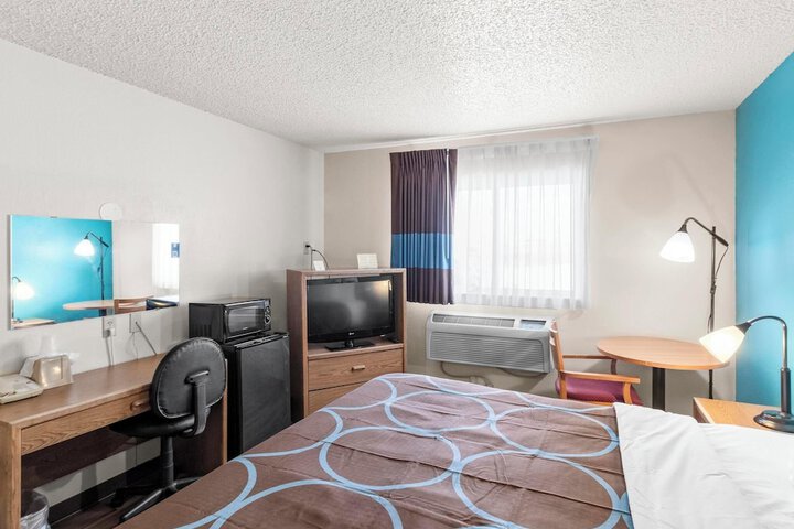 Super 8 by Wyndham Ogallala