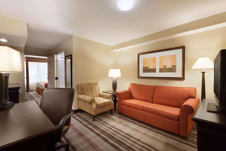 Country Inn & Suites by Radisson Lexington, VA