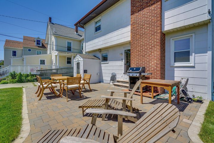 Jersey Shore Getaway w / Grill: Walk to Beach!