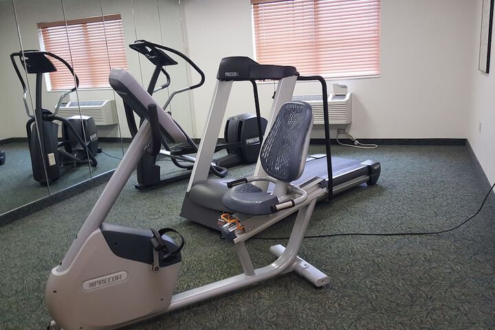 Holiday Inn Express Garden City East by IHG