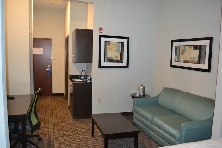 Room 19 of 29