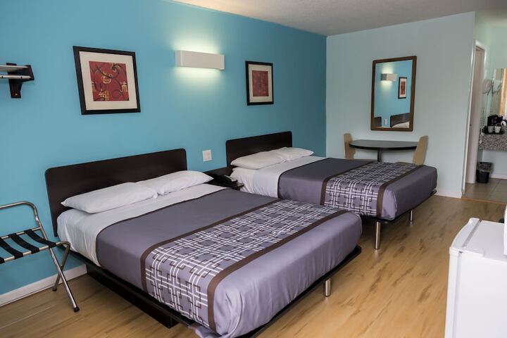 Relax Inn Motel