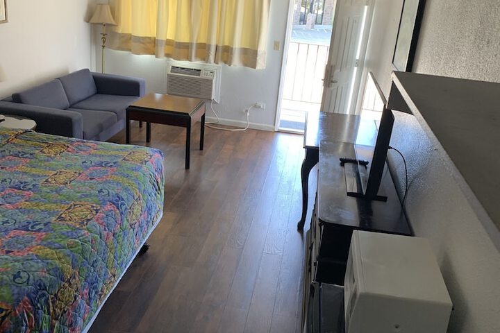 Room 49 of 71