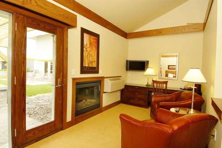 Room 25 of 46