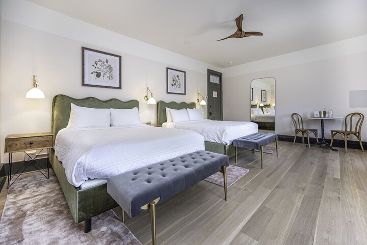 Room 5 of 27