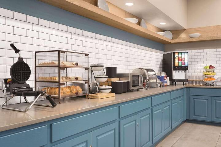 Country Inn & Suites by Radisson Merrillville, IN