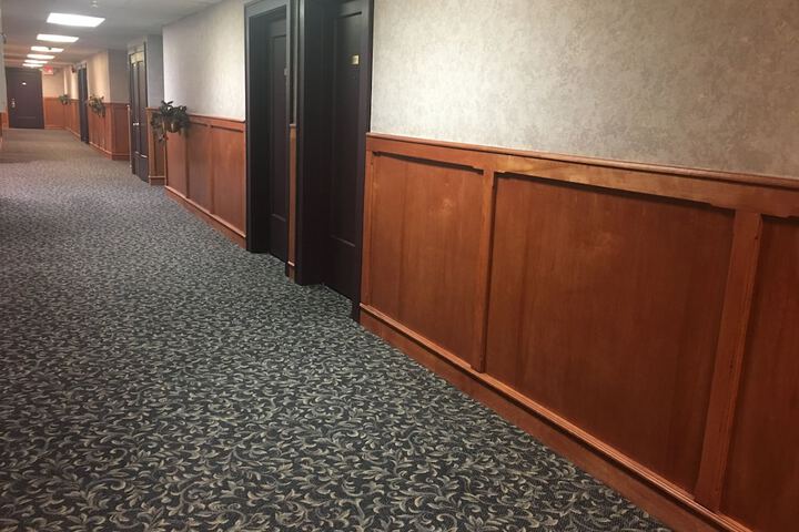 Ballroom/Hall 31 of 32