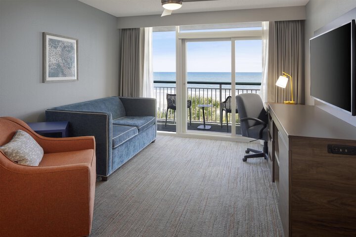 Hampton Inn & Suites Myrtle Beach / Oceanfront