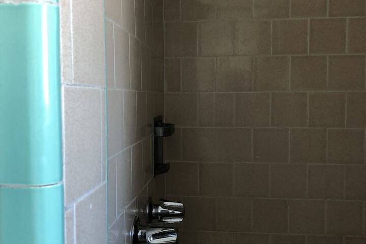 Room 13 of 29
