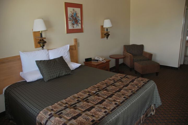 Room 14 of 36