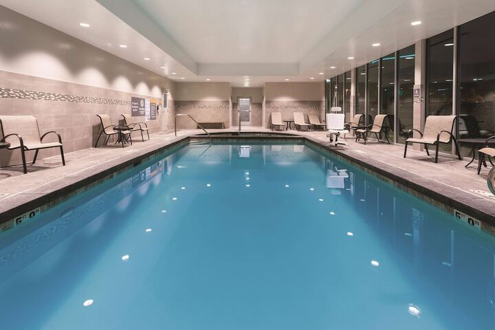 La Quinta Inn & Suites by Wyndham South Jordan