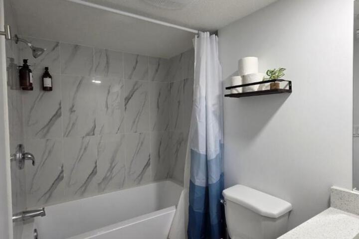 Entire guest basement suite in Cochrane AB
