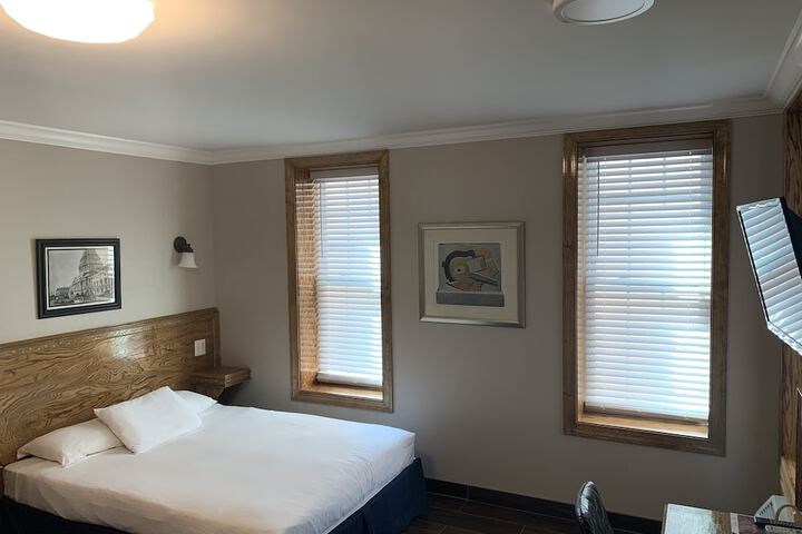 Room 5 of 21
