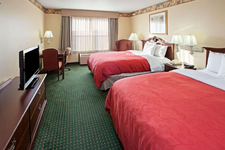 Room 6 of 22