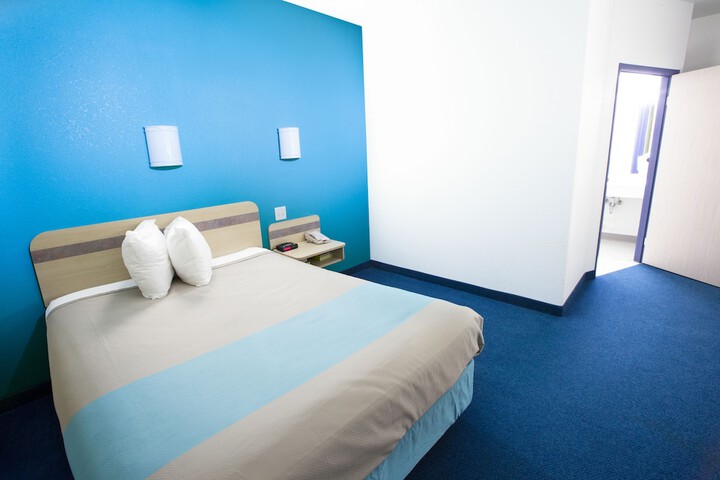 Room 38 of 44