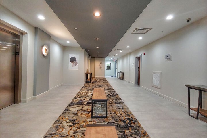 Ballroom/Hall 45 of 48