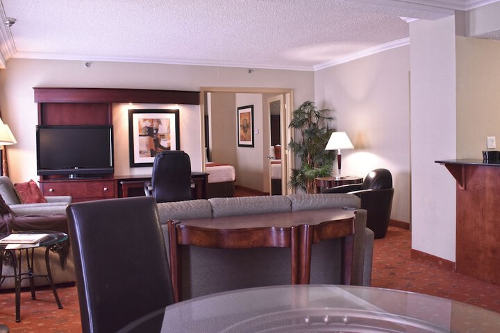 Room 12 of 25