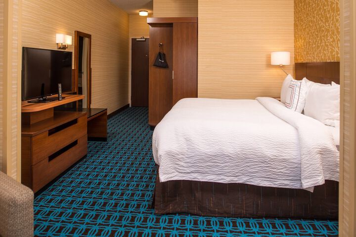 Fairfield Inn & Suites St. Louis Westport