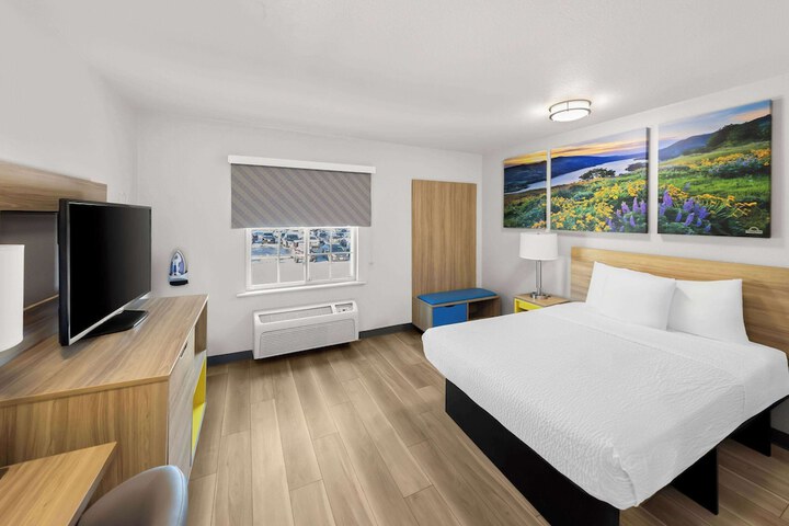 Room 30 of 58