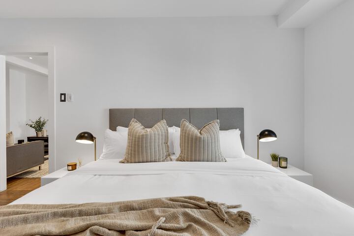 Room 50 of 73