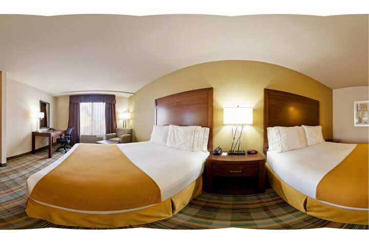 Room 17 of 33