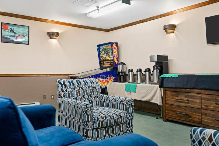 Room 21 of 38
