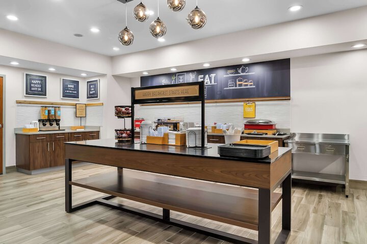 Hampton Inn Detroit / Auburn Hills-North