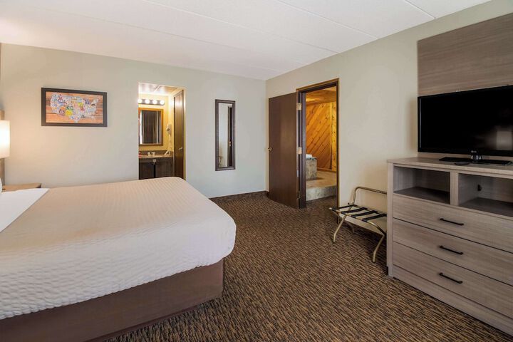 Room 12 of 48