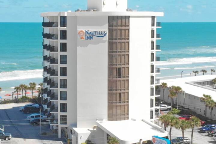 Nautilus Inn