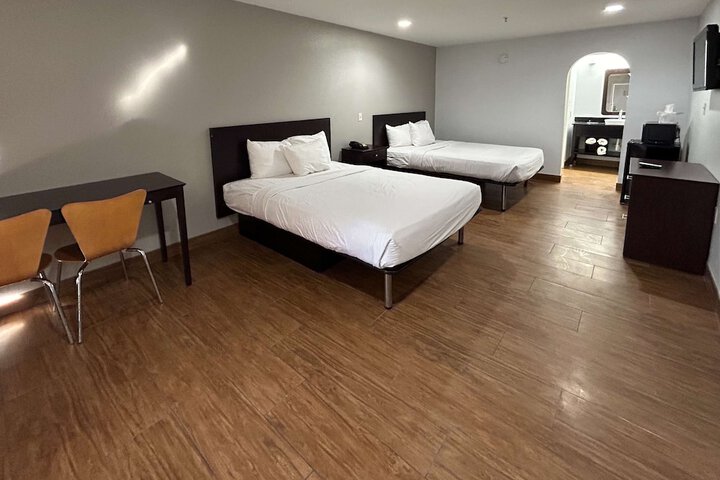Room 17 of 30