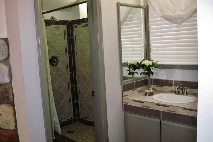 Room 52 of 130