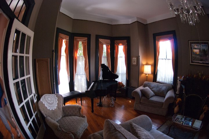 Room 26 of 28