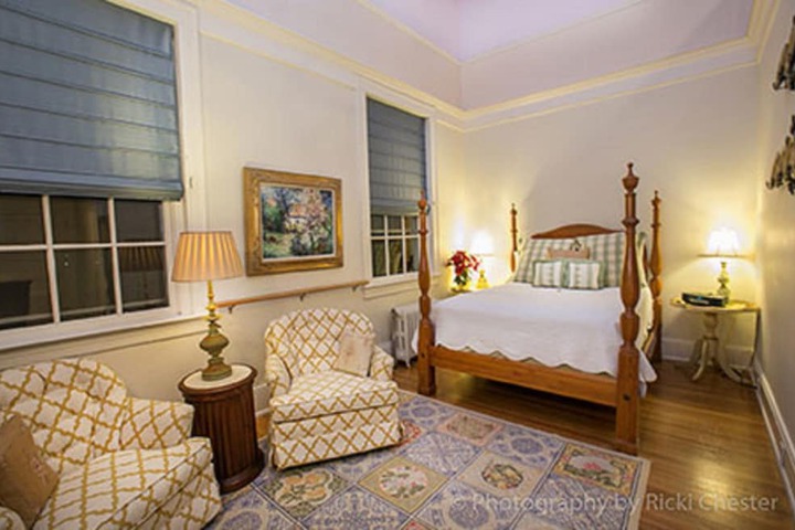 Room 7 of 27