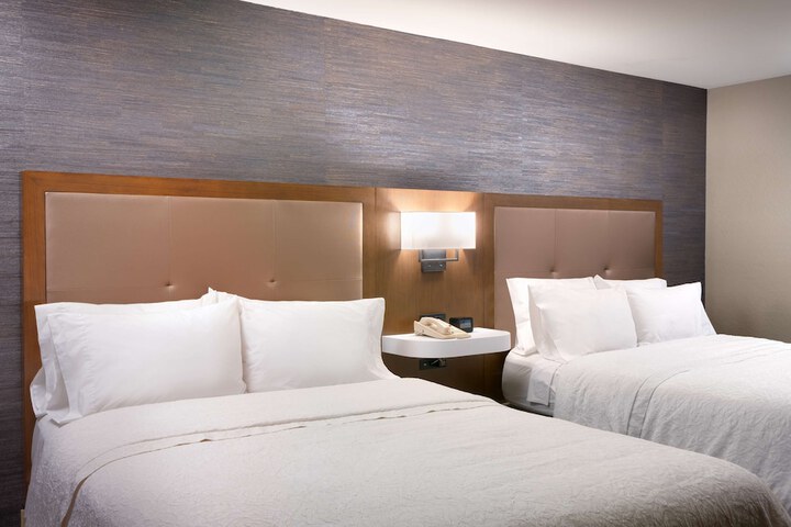 Room 10 of 39