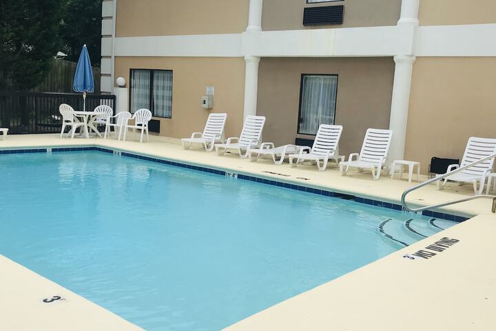 Pool 4 of 40