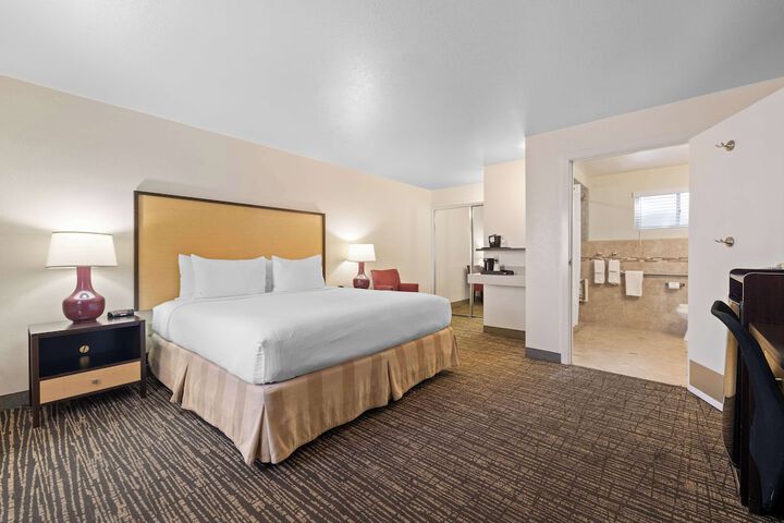 Room 10 of 60