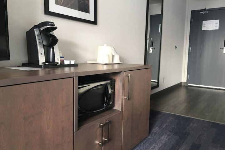 Room 21 of 40