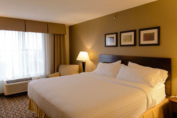 Holiday Inn Express & Suites Superior by IHG