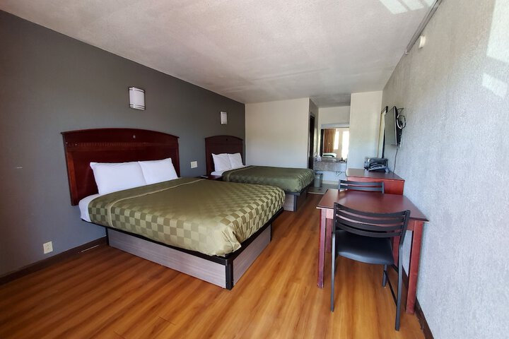 Room 17 of 43