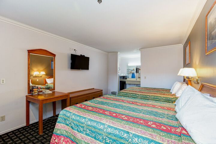Room 18 of 23