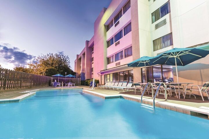 Pool 4 of 29