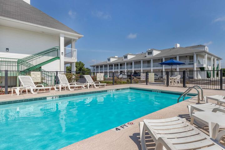 Pool 4 of 29